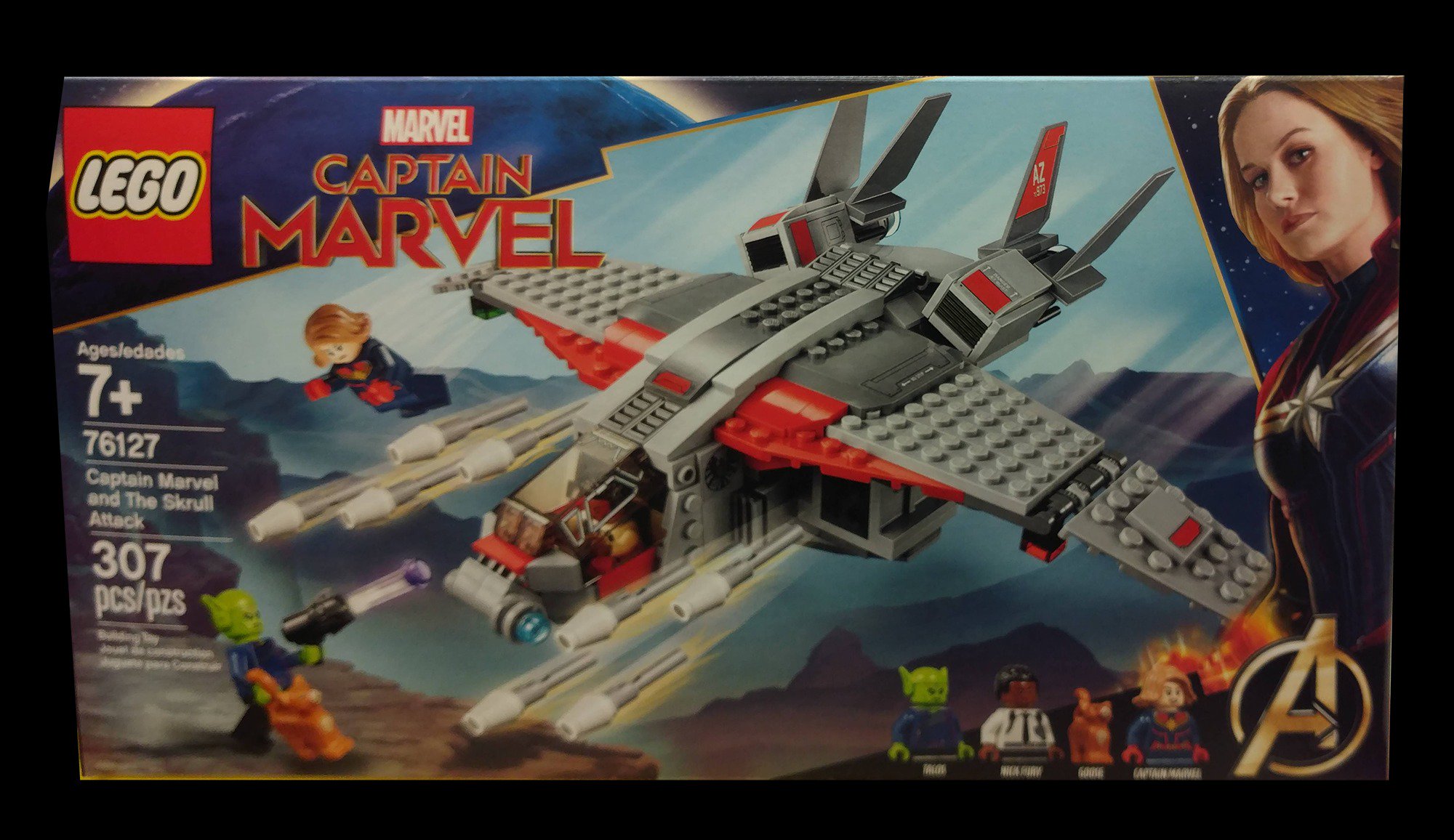 captain marvel and the skrull attack lego set