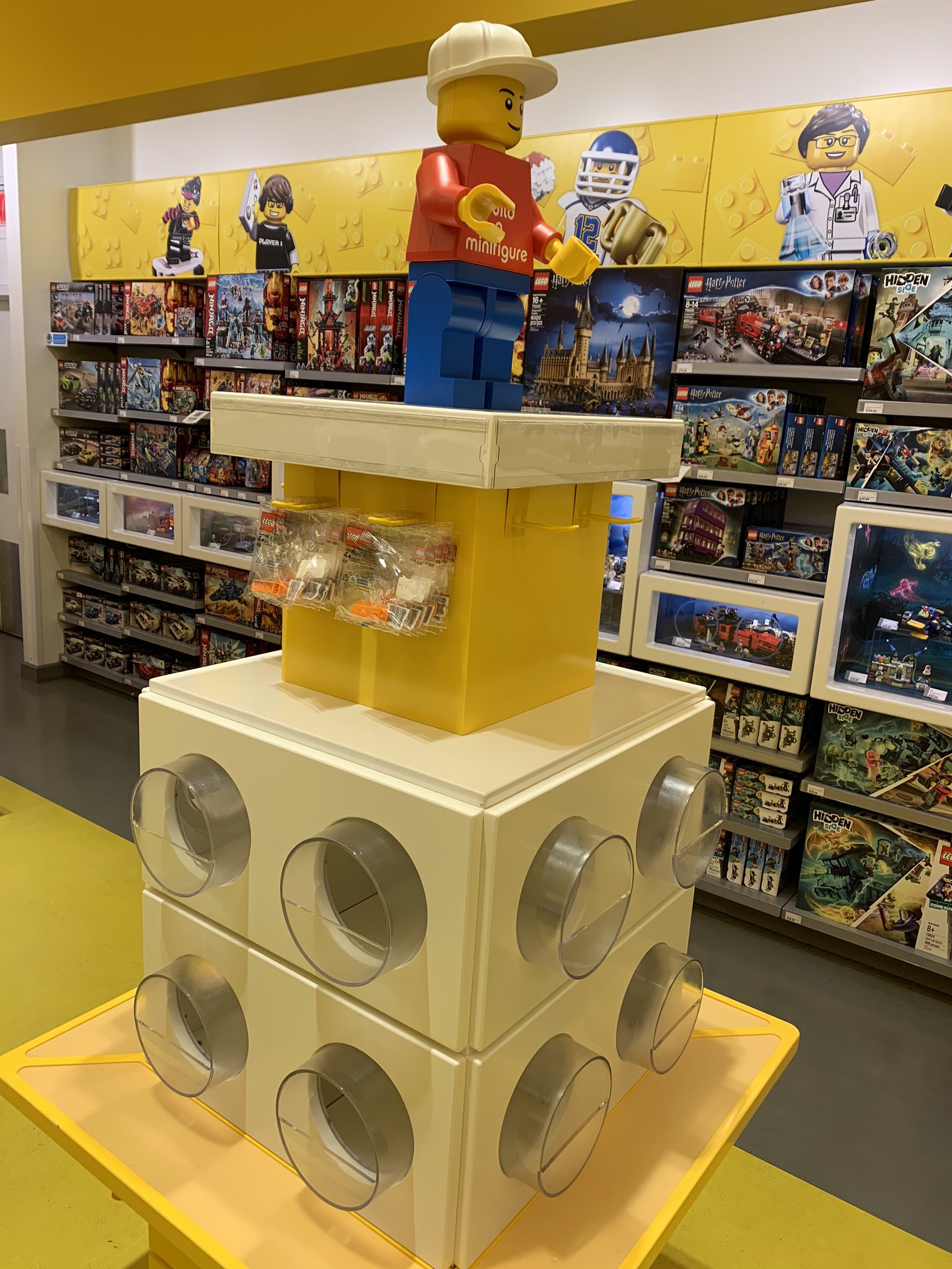 LEGO BuildaMinifigure Tower Temporarily Unavailable The Brick Fan