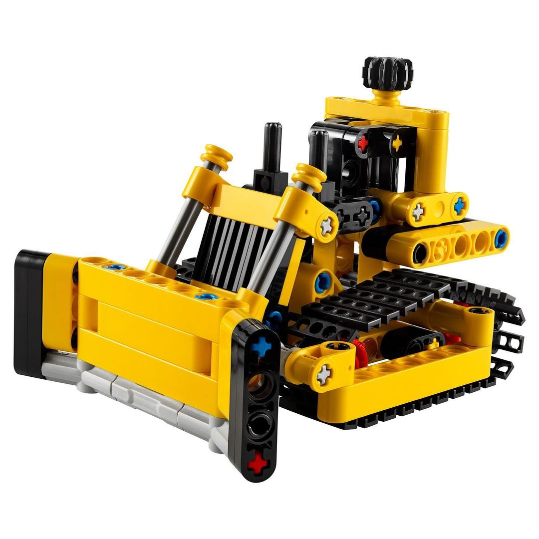 LEGO Technic Heavy Duty Bulldozer 42163 3